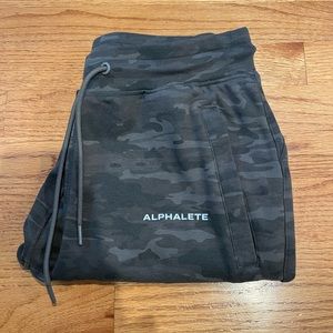 Alphalete Washed Core Jogger